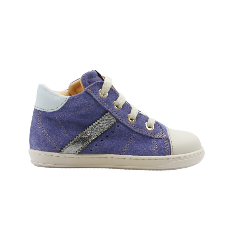 Soft Lace-Up Sneakers 710